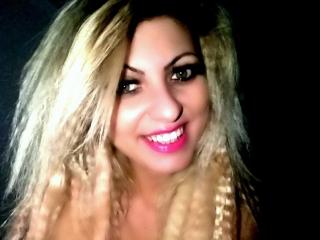 SquirtyAngelina - Live Sex Cam - 3811872