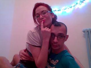 Lesfr - Webcam live sexy with this lean Girl and boy couple 