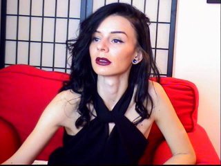 MystiqueAngel - Chat cam exciting with a well built Sexy girl 
