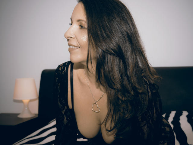 Aprel - сексуальная веб-камера в реальном времени - 3870616