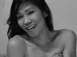 JuliaTS69 - Chat live x with a oriental Ladyboy 