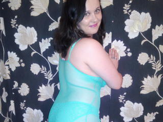 ChaudeBella69 - Webcam live exciting with this trimmed pubis Hot chicks 