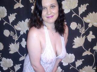 ChaudeBella69 - Chat x with a large chested Sexy girl 