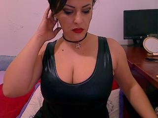 Passionk - online chat sex with this European Girl 