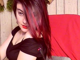 Kellsie - chat online sex with a White Sexy girl 