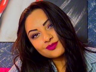 Ellynoor - chat online hot with this medium rack Young and sexy lady 