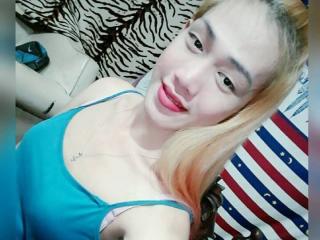 ManilaFoxyLady - Webcam live hot with this oriental 18+ teen woman 