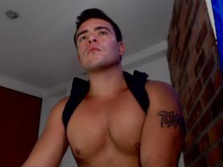 MatthewCole - Webcam xXx with this Horny gay lads with hot body 
