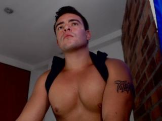 MatthewCole - Live cam hot with this latin Men sexually attracted to the same sex 