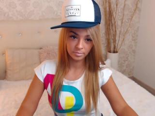 AliceGold - online show nude with this arabian Hot babe 