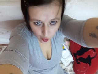 Emmanuella - online chat porn with a scrawny Young and sexy lady 