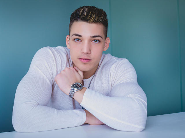 HaydenSpearz - сексуальная веб-камера в реальном времени - 4099535