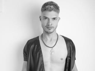 NickRoberts - Live porn &amp; sex cam - 4112655