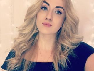 SteshaLove - Show live sexy with this blond Young lady 