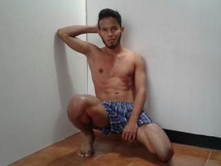 AlexYannick - Webcam hard with a latin american Homosexuals 