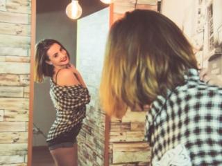 VeraWing - Web cam sexy with a regular melon Young lady 