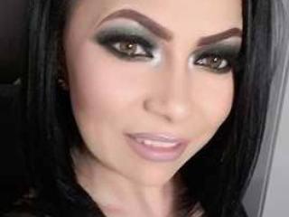 DeeLicious - Live cam x with this Hard 18+ teen woman with large ta tas 