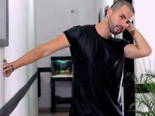 MarcoSantini - Webcam exciting with this shaved genital area Gays 