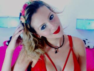 VioletaBlonde - Live chat x with a blond Sexy mother 