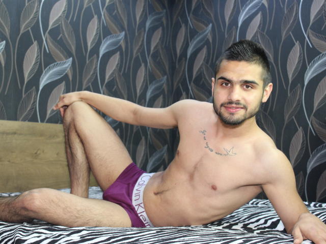 SweetAlrenzo - Live sex cam - 4250315