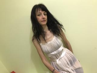 EstrellaLa - online show xXx with a thin constitution Lady over 35 