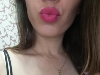 Abriana - Live cam nude with this White Hot chicks 