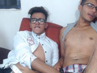 EnjoyTheBoys - Web cam xXx with a latin american Boys couple 