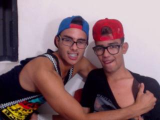 EnjoyTheBoys - Sexe cam en vivo - 4353055