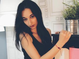 MabelMey - Live chat sex with this muscular build College hotties 