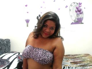 PamelaOne - Show live exciting with a beefy Mature 