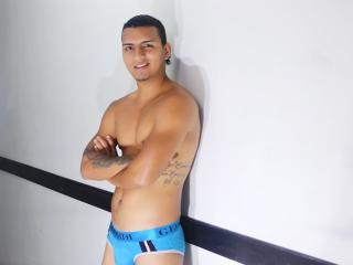 ByronCooper - Live sexe cam - 4381600