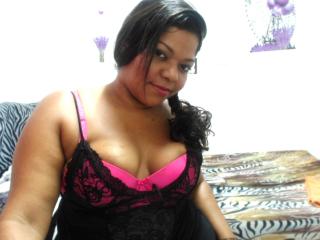 PamelaOne - Video chat sex with this latin MILF 