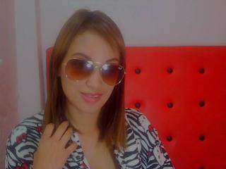 MichelleLatina - online show hot with a black hair Girl 