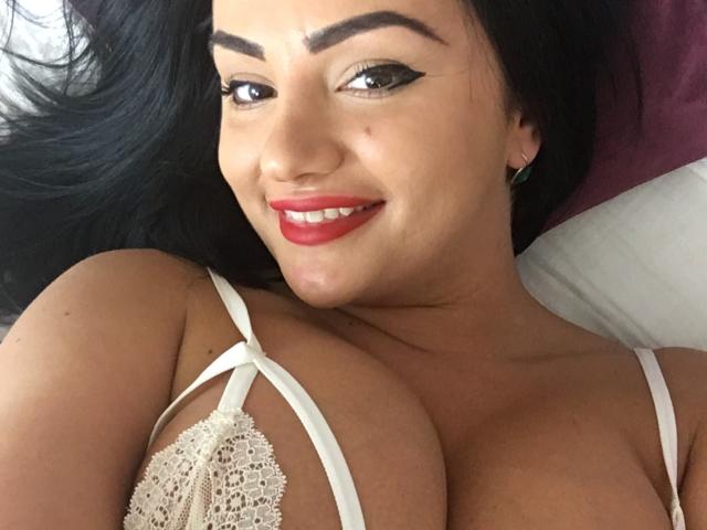 LolaFoxOne - Live porn &amp; sex cam - 4431855