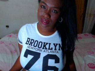 SexyBiggAss - Show live sexy with a black Young lady 