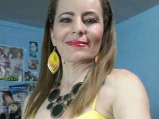 AliciaJoe - Webcam live x with a regular melon Hot chick 