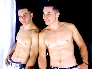 BiggDickGuyy - Live chat x with a latin american Homosexuals 