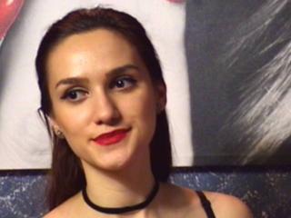 SweetCrush - online show exciting with a European Hot chicks 
