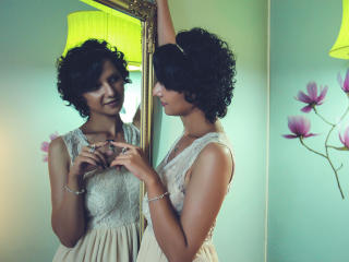 AmethystCharm - Live chat nude with a shaved vagina Sexy young and sexy lady 