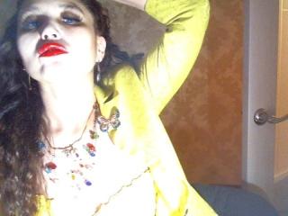 DiamondAngela - Live chat sexy with this average constitution Horny lady 