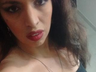 SharaFleshyLipss - Cam xXx with this latin Attractive woman 