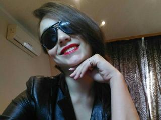 DinaraLove - online show sexy with a standard breast Young lady 