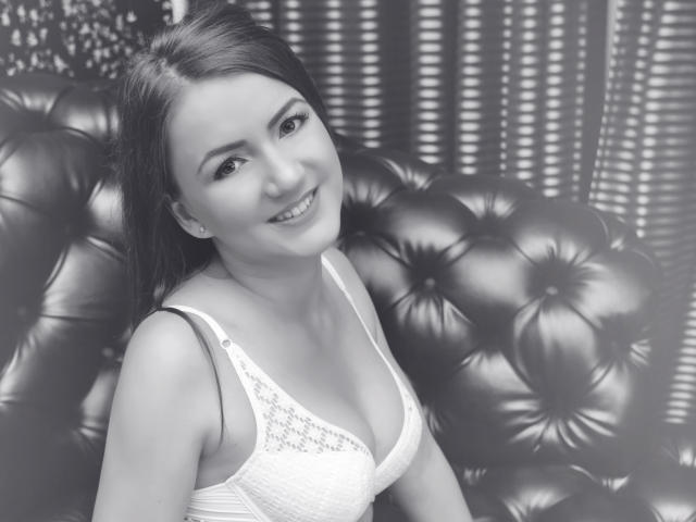 TynaHelenne - Sexe cam en vivo - 4545588