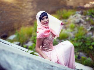 Kaylaa - Chat cam hot with this arabian Young lady 