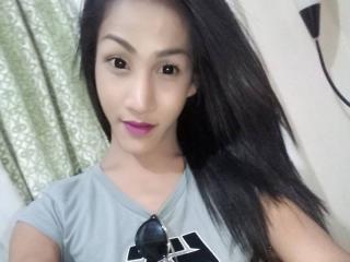 Niela - Video chat exciting with this dark hair Ladyboy 