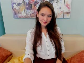 SpiceAlexandria - Live cam hot with this cocoa like hair Young lady 