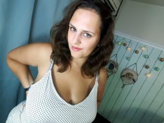 QueenRose - Live cam x with this Hot chicks with big bosoms 