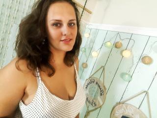 QueenRose - Live cam xXx with a fat body Young lady 