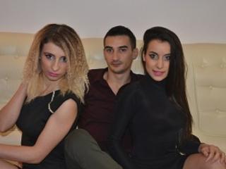 SexTrioSomeDesire - Chat live x with a shaved private part Menage a Trois 