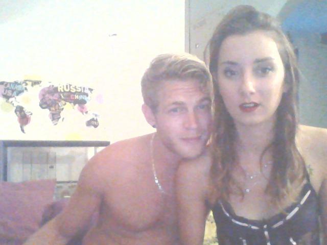 FrenchCoupleHot - Live porn &amp; sex cam - 4601838